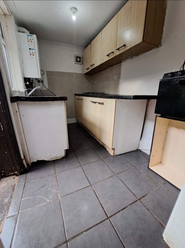Cosy room available in Brierfield area. Main Photo