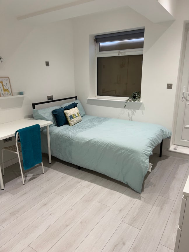 First month 50% OFF on rent - Burnley Town Centre Main Photo