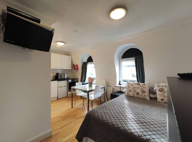 Studio in the Heart of Greenwich – All Bills incl Main Photo