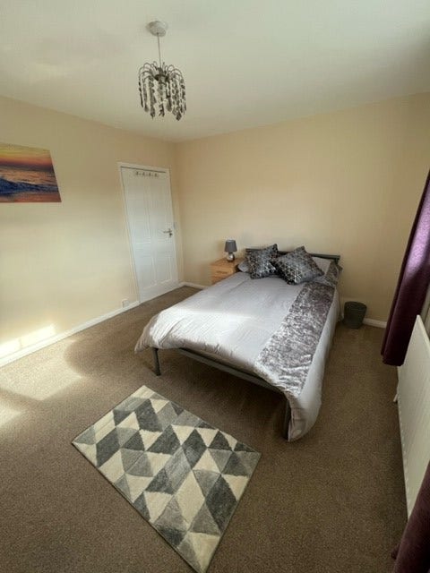 Spacious Double Room Available – Near Cowley Road Main Photo