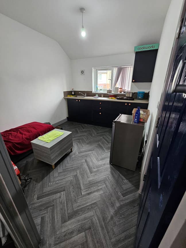 All BIlls Include Studio Flat Main Photo