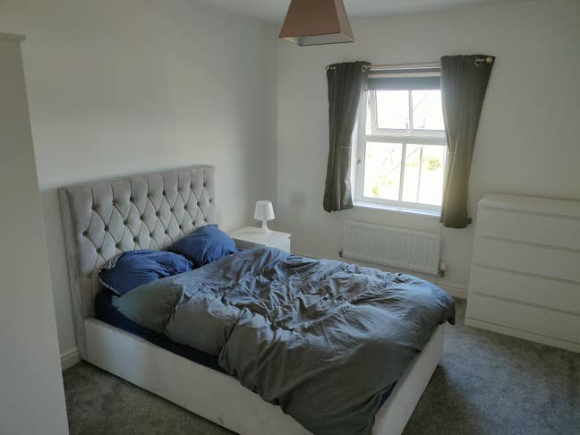 Room to rent in Ebbsfleet Green Main Photo