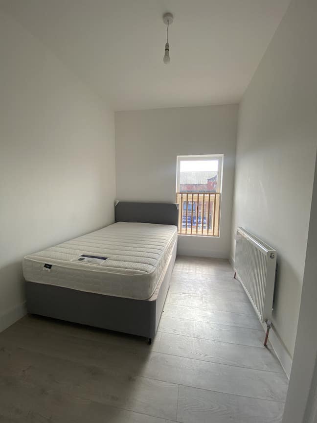 Double Room in Newly Renovated Student Flat Share Main Photo