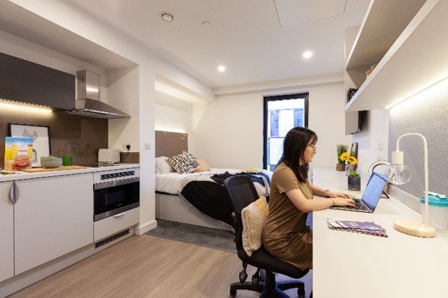 1 Bed, En-Suite Studio Apartment Main Photo