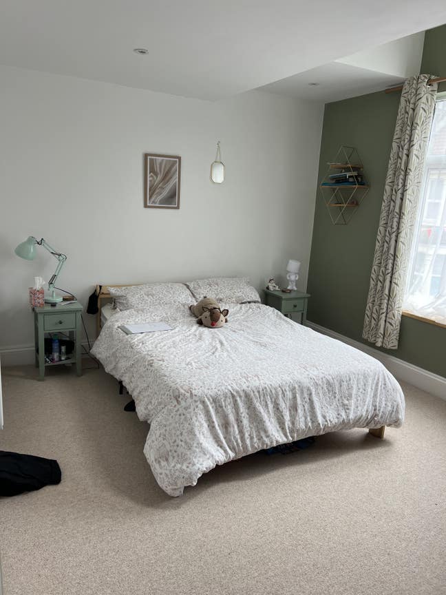 Double room(s) to rent in Easton Main Photo