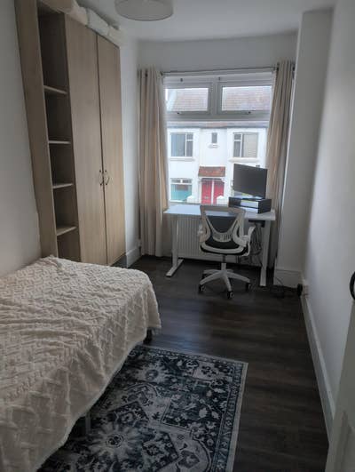 Room to let in Elm Grove from May to end of August Main Photo