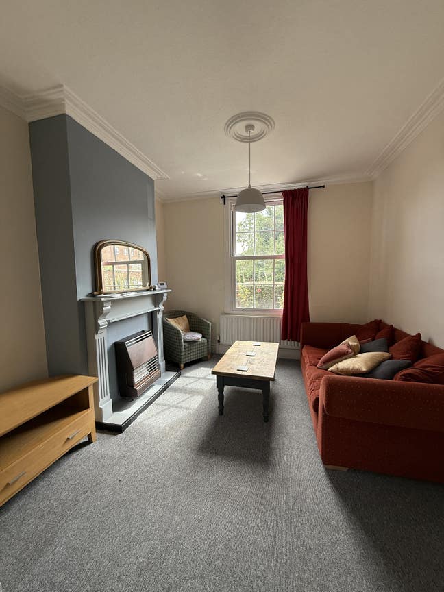 3-Bed Student Property, Cromwell Street NG7 Main Photo