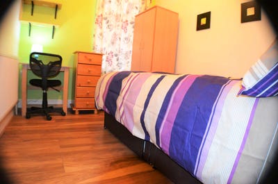 Modern houseshare- Top area! Main Photo