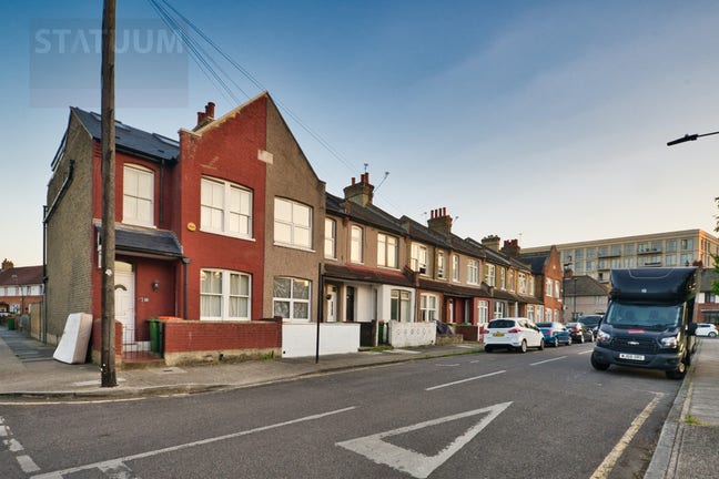 Gorgeous 3 House in Stratford London E15 Main Photo