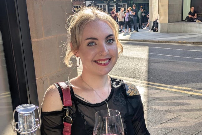 Bartender looking to move into Manchester Main Photo