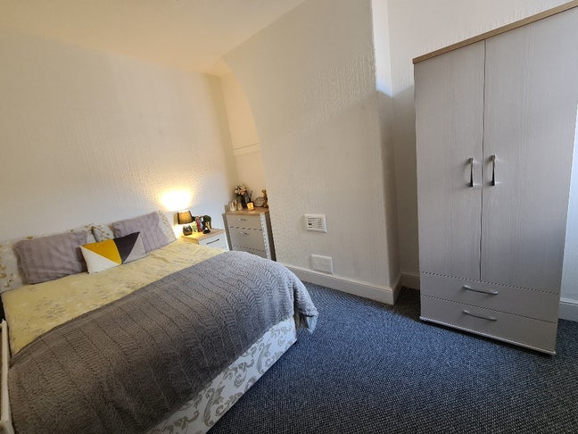 Gorgeous Dble Room in Popular Student Location  Main Photo