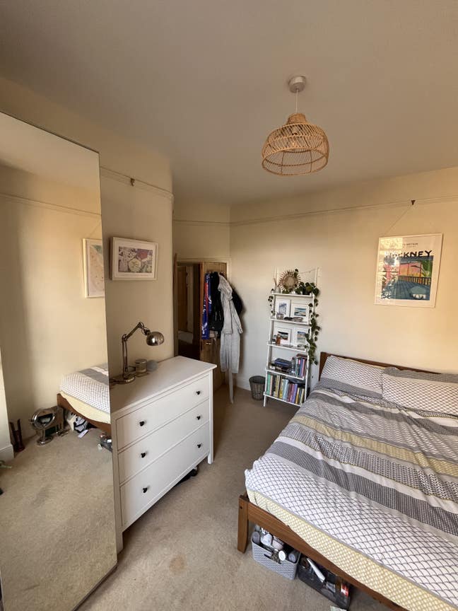 Double Room in flatshare in Balham Main Photo