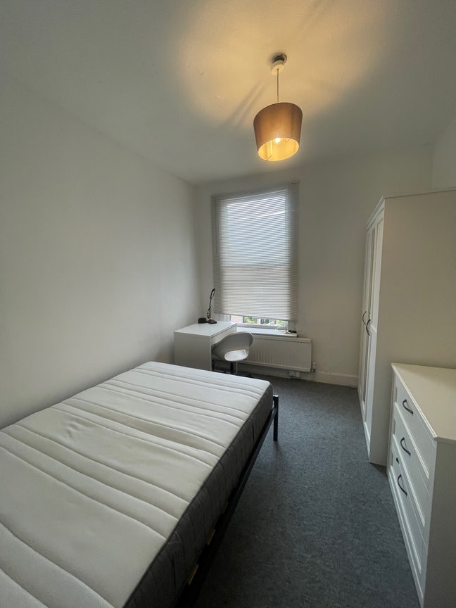 Spacious single room nice house Main Photo