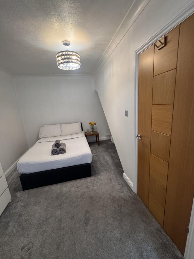 Room for Student/Professional 20 minCentral London Main Photo