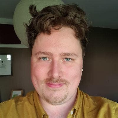 1 person looking for quiet place with 1-2 others Main Photo