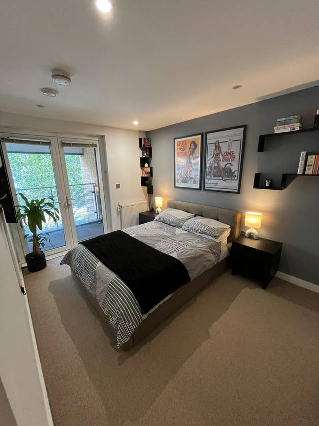 Spacious double room with en-suite Main Photo