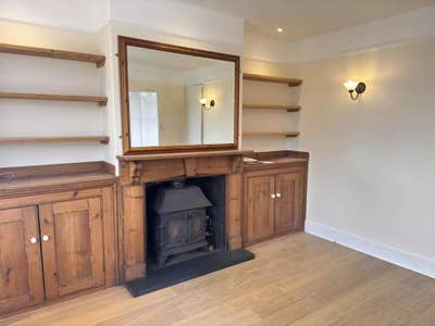 Warm & Spacious Villa (near Barnham & Chichester) Main Photo