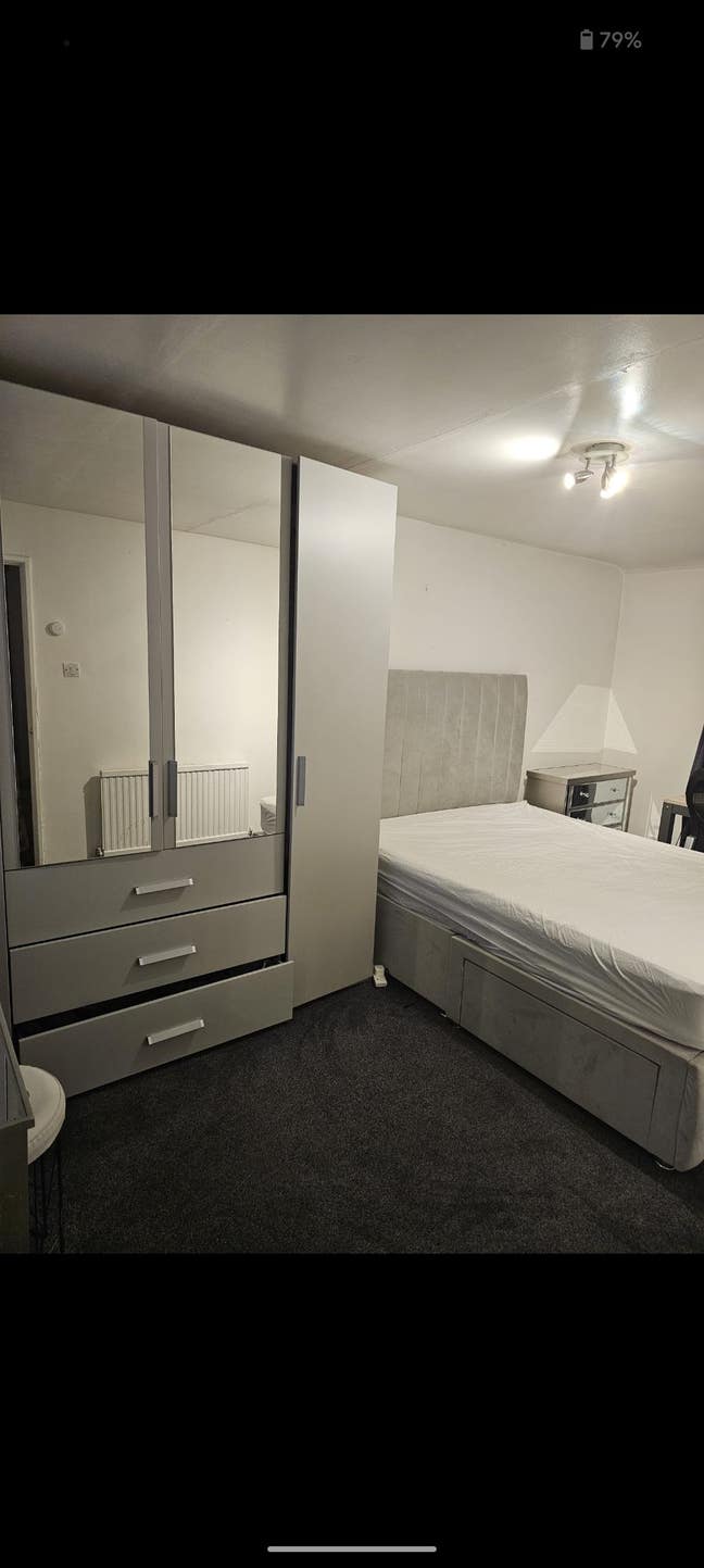 1 bedroom available in a two bedroom house  Main Photo