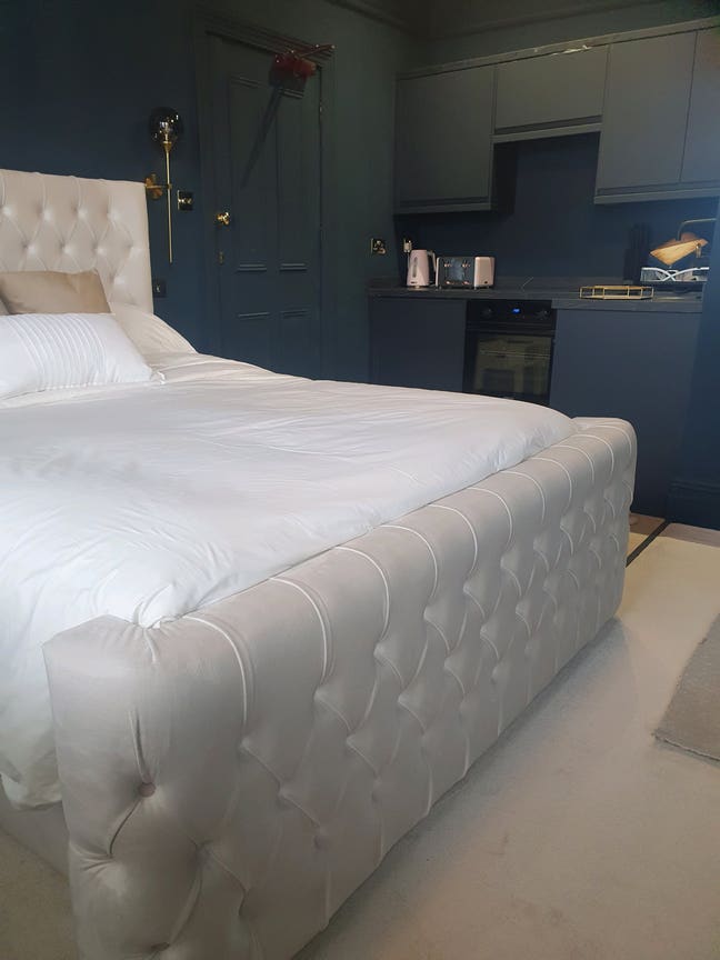 Ensuite double room Main Photo