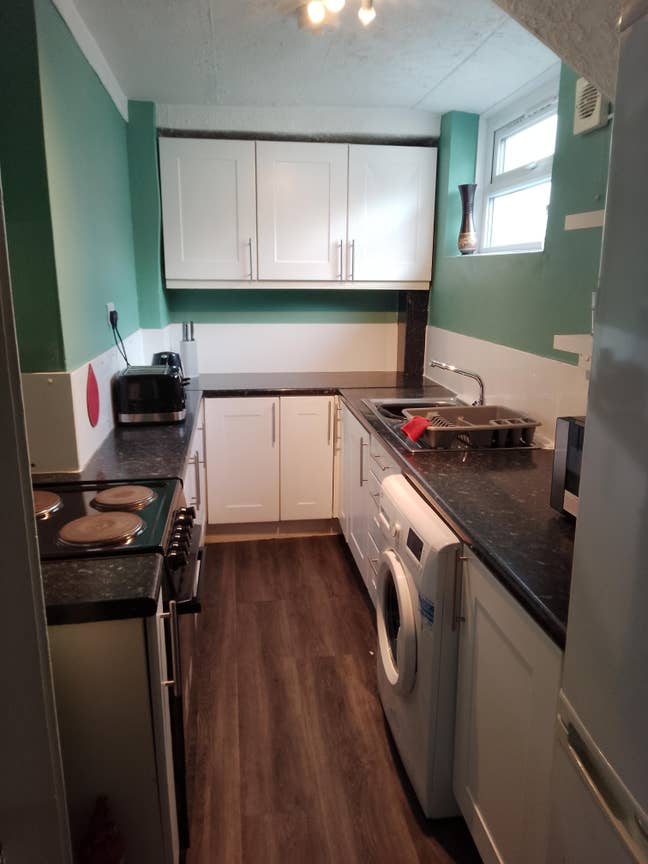 Furnished Rooms Available Main Photo