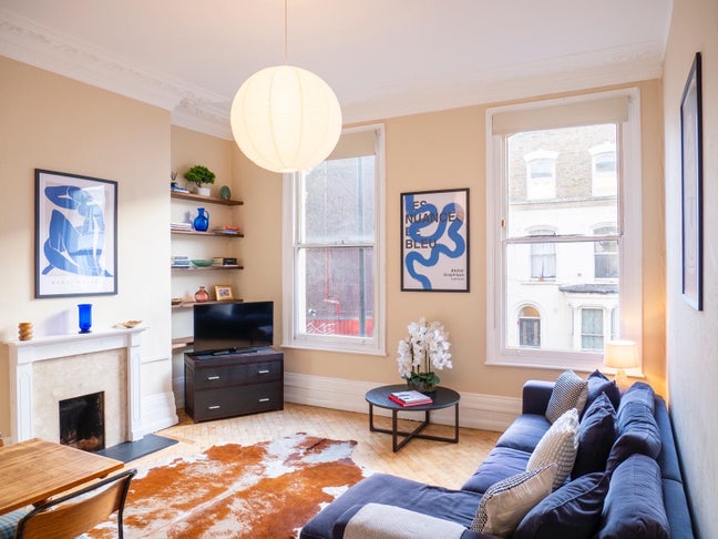 Spacious room available for modern apartment   Main Photo