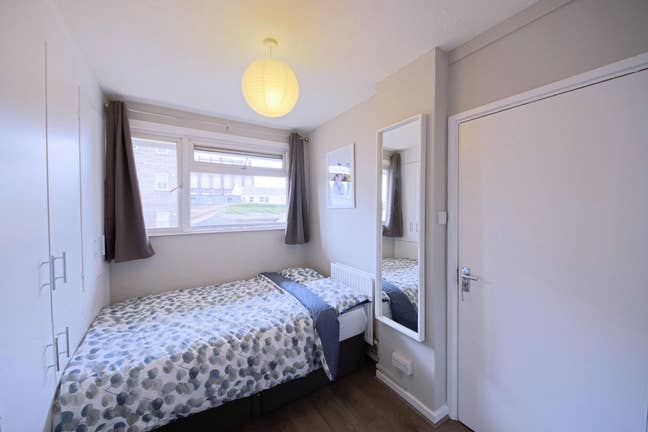 2 Rooms Available in Shoreditch // Bills Inc Main Photo