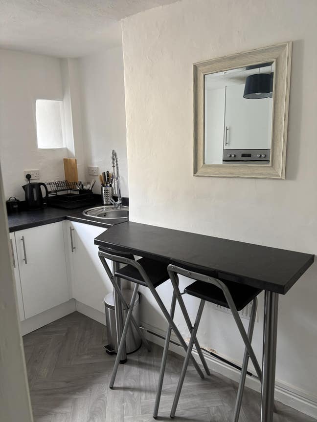 Spacious Comfortable Double Room in Newton Abbot Main Photo