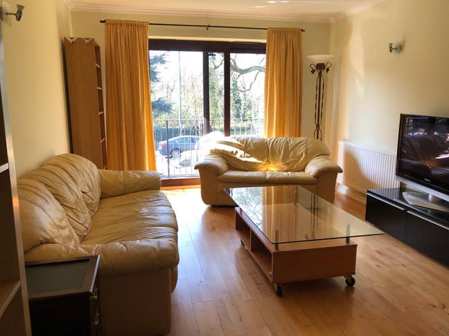 One-bedroom furnished flat Main Photo
