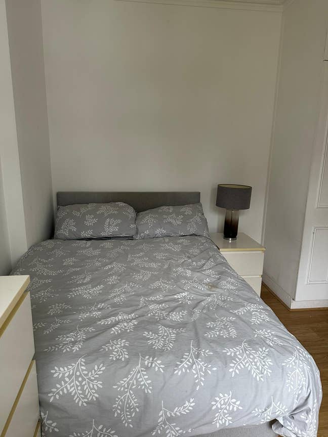 Double Room Available in SE25 Main Photo