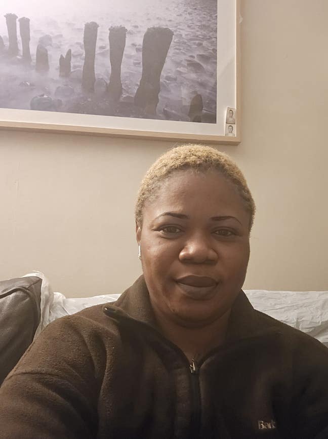 escription I am a female aged 42. I am looki... Main Photo