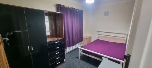 Double room available to rent  Main Photo