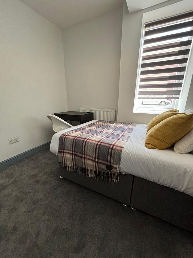 🔥 Location, Location - Double Room – All Incl. Main Photo