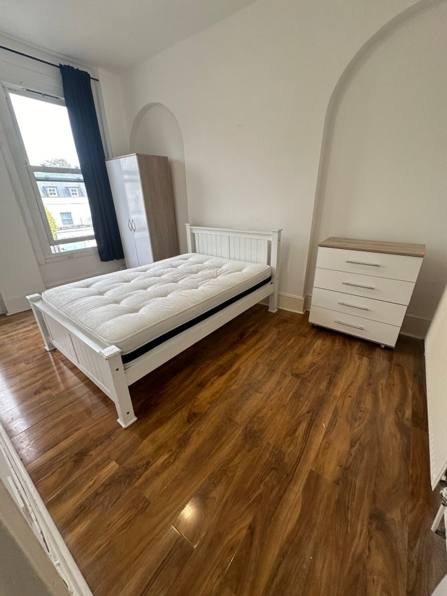 Luxury 2 Bed Flat New Cross Main Photo