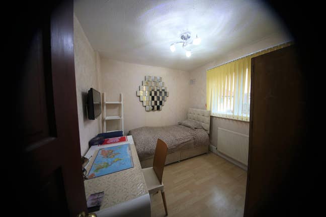 Stylish Furnished Room 7 Mins from Osterley Tube – Main Photo
