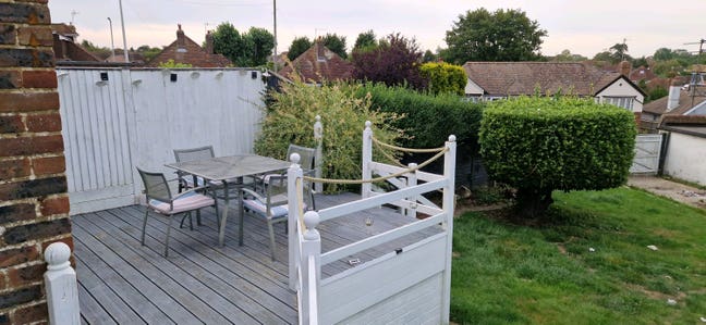 Lovely Bright Room in Detached Property  Main Photo
