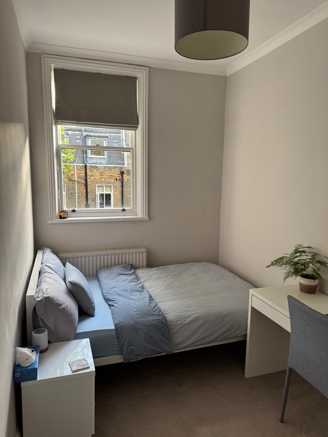 Earl’s Court second bedroom long let Main Photo