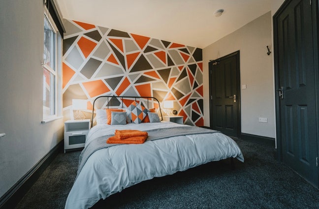  Modern en-suite room - suitable for couple! Main Photo