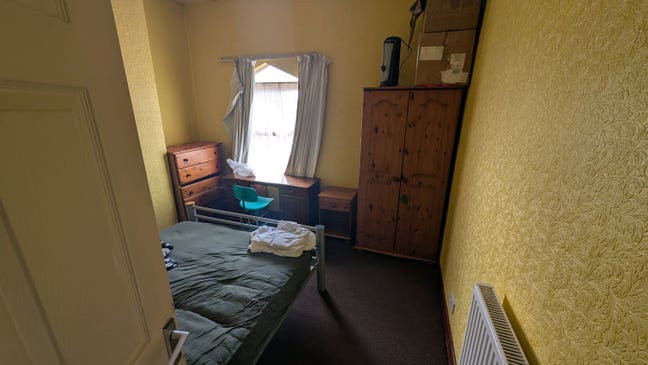 1 double bed room  Main Photo