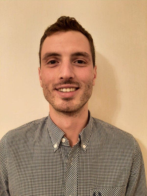 Professional looking for room around Coventry  Main Photo