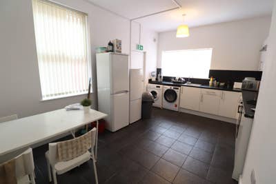 Newly refurbished room! Main Photo