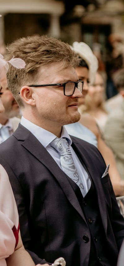 Looking for a buddy up/to begin house hunting Main Photo