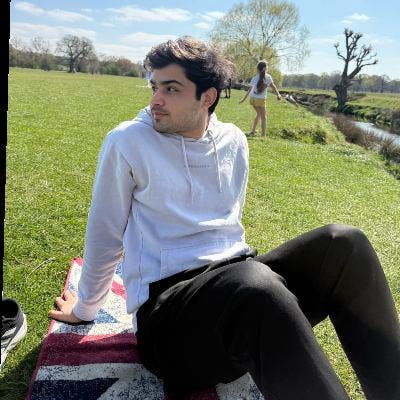 Urgently looking for a room to rent  Main Photo
