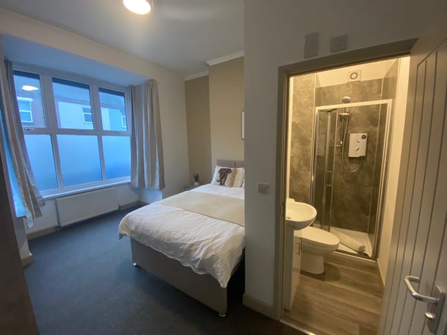 Modern Room Centrum 100 Main Photo