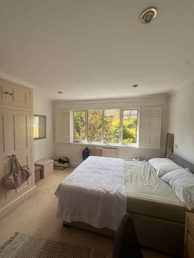 🌟 Rare Find: 3-Bed, 4-Bath Riverside Home Fulham Main Photo