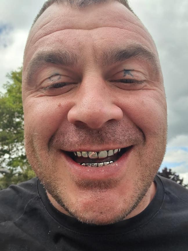 41 year old Male seeks a double room Main Photo