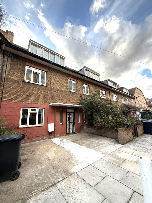 Stepney Green, E1, Modern Finish 5 Bed Town House Main Photo