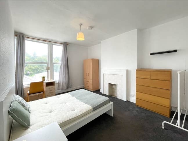 2 Double Bedrooms Ready September  Main Photo