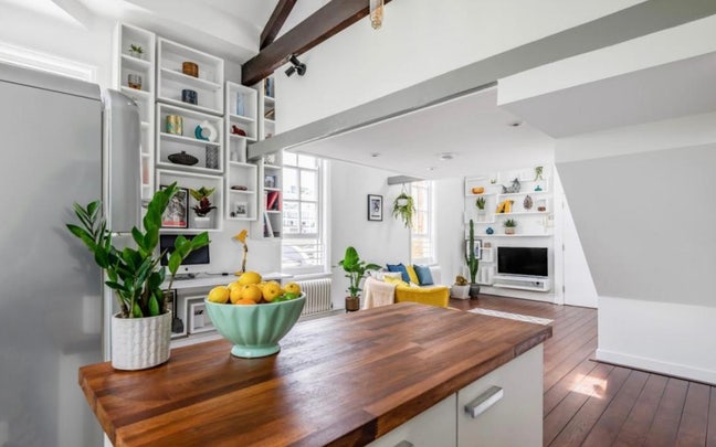 Superb Central London, Top-floor apartment Main Photo