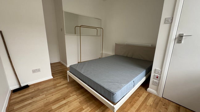 Beautiful studio in Islington Main Photo