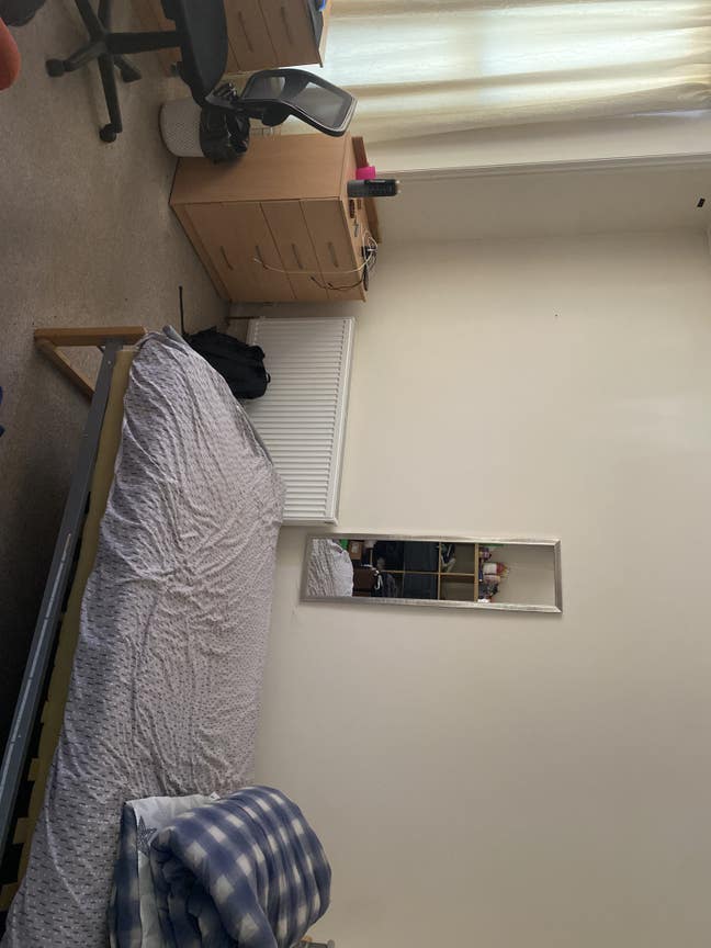 Spacious Room to Rent  Main Photo